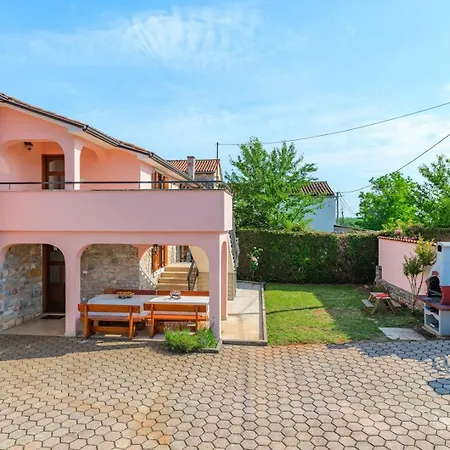 House Legovich With Private Pool