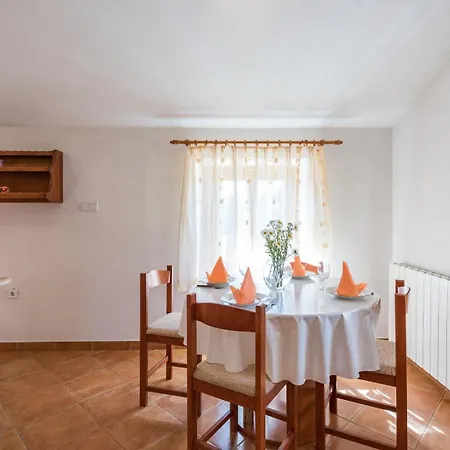 Villa House Legovich With Private Pool Muntrilj