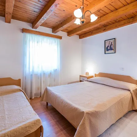 House Legovich With Private Pool Villa